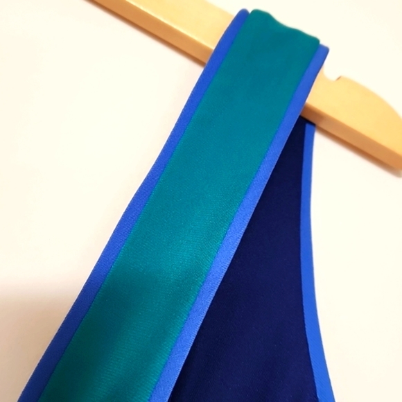 Laundry by Shelli Segal - Picture 10 of 12